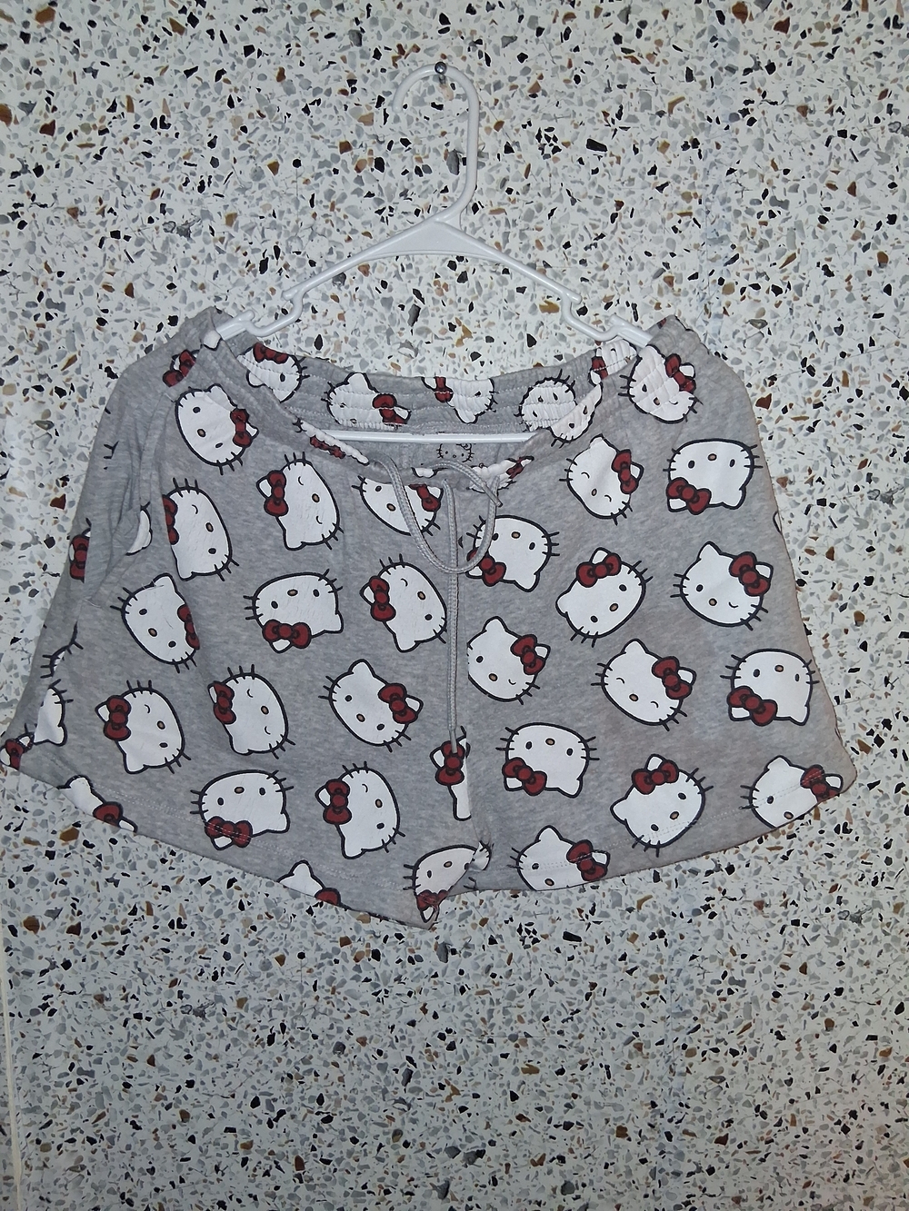 Women's Hello Kitty Sweatshorts Gray Size XL Drawstring Waist